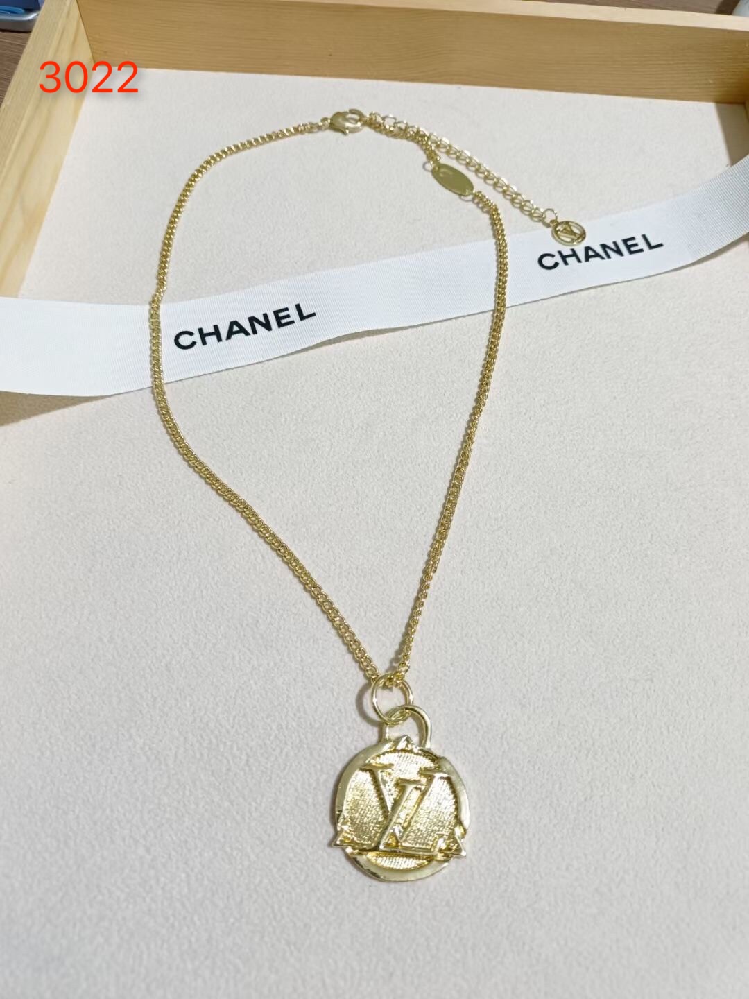 LV necklace 108820