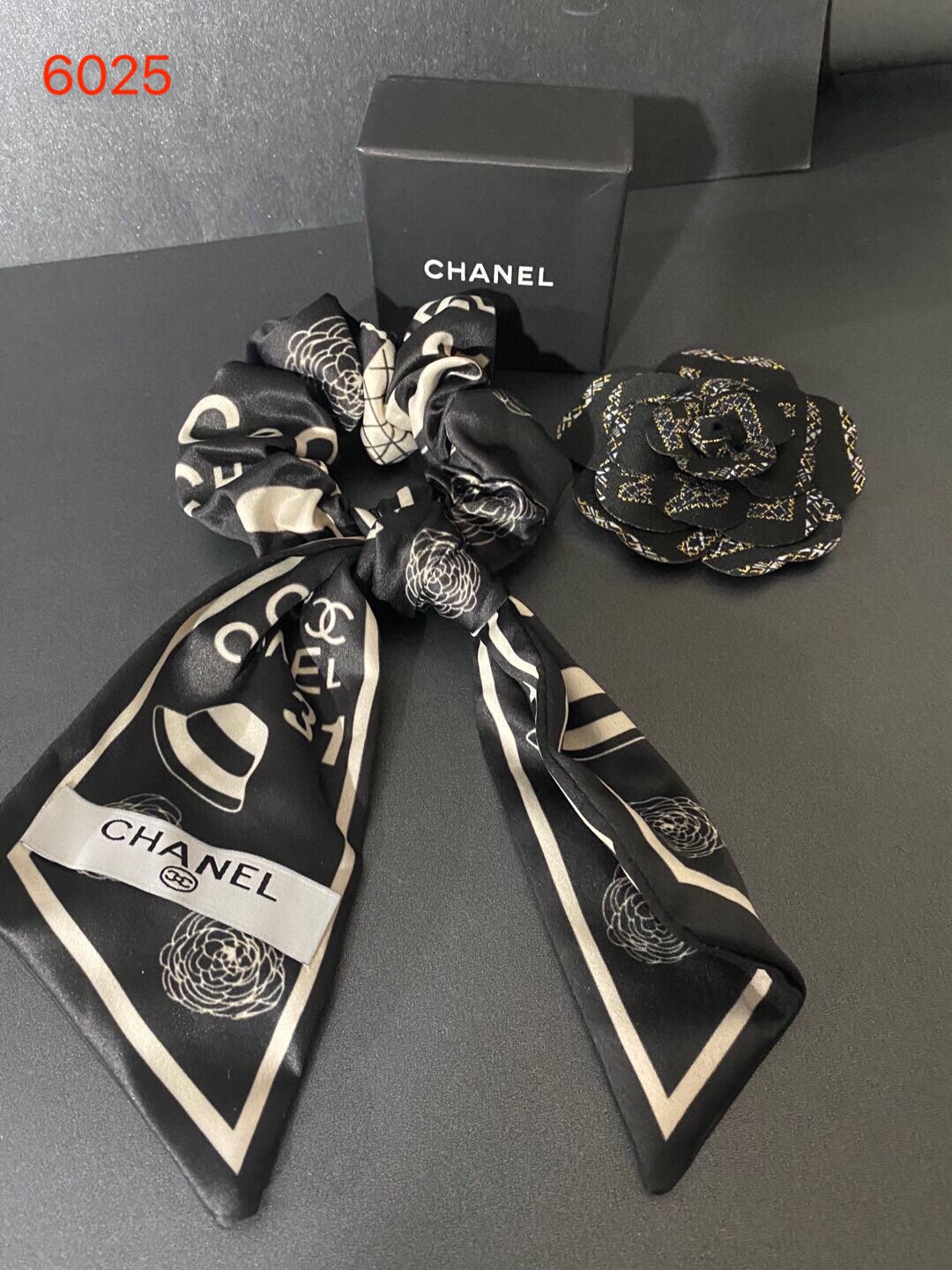 Chanel hair band 108824