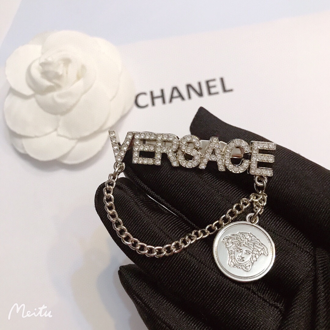 Versace brooch 108845