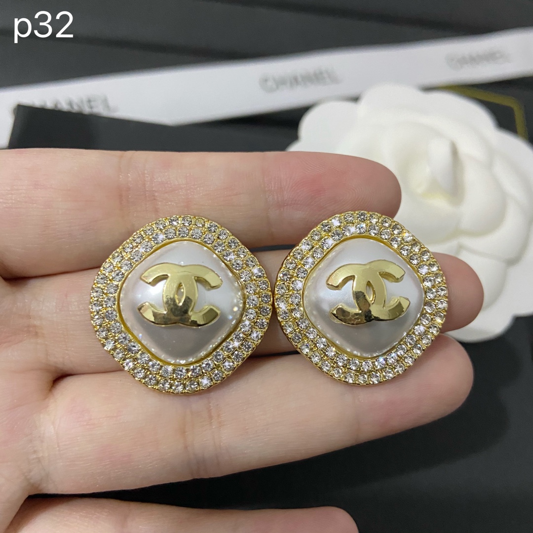 Chanel earrings 108980