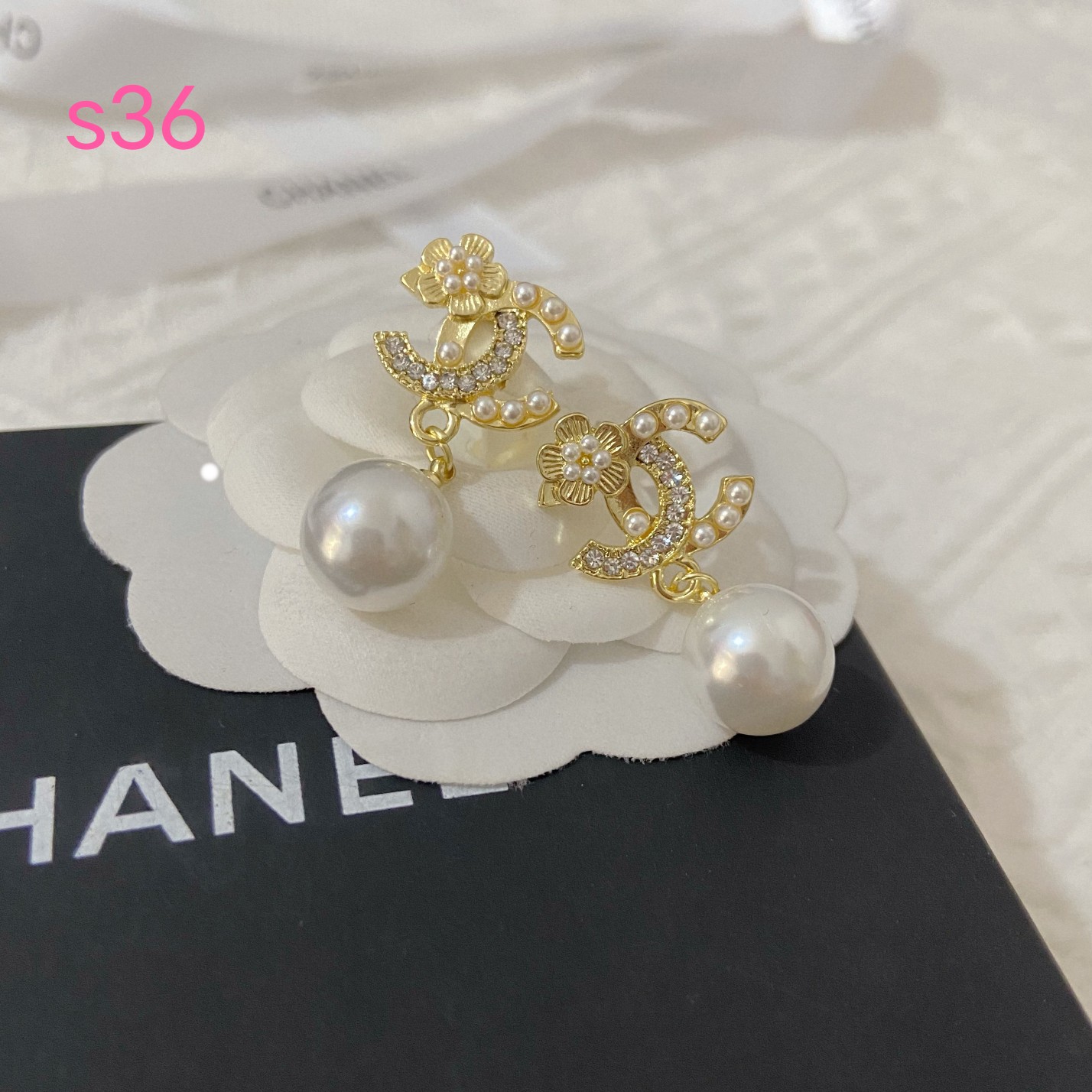 chanel earrings 108976