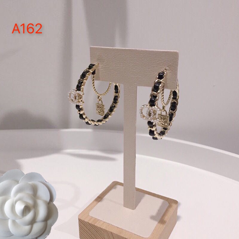 Chanel earrings 108958