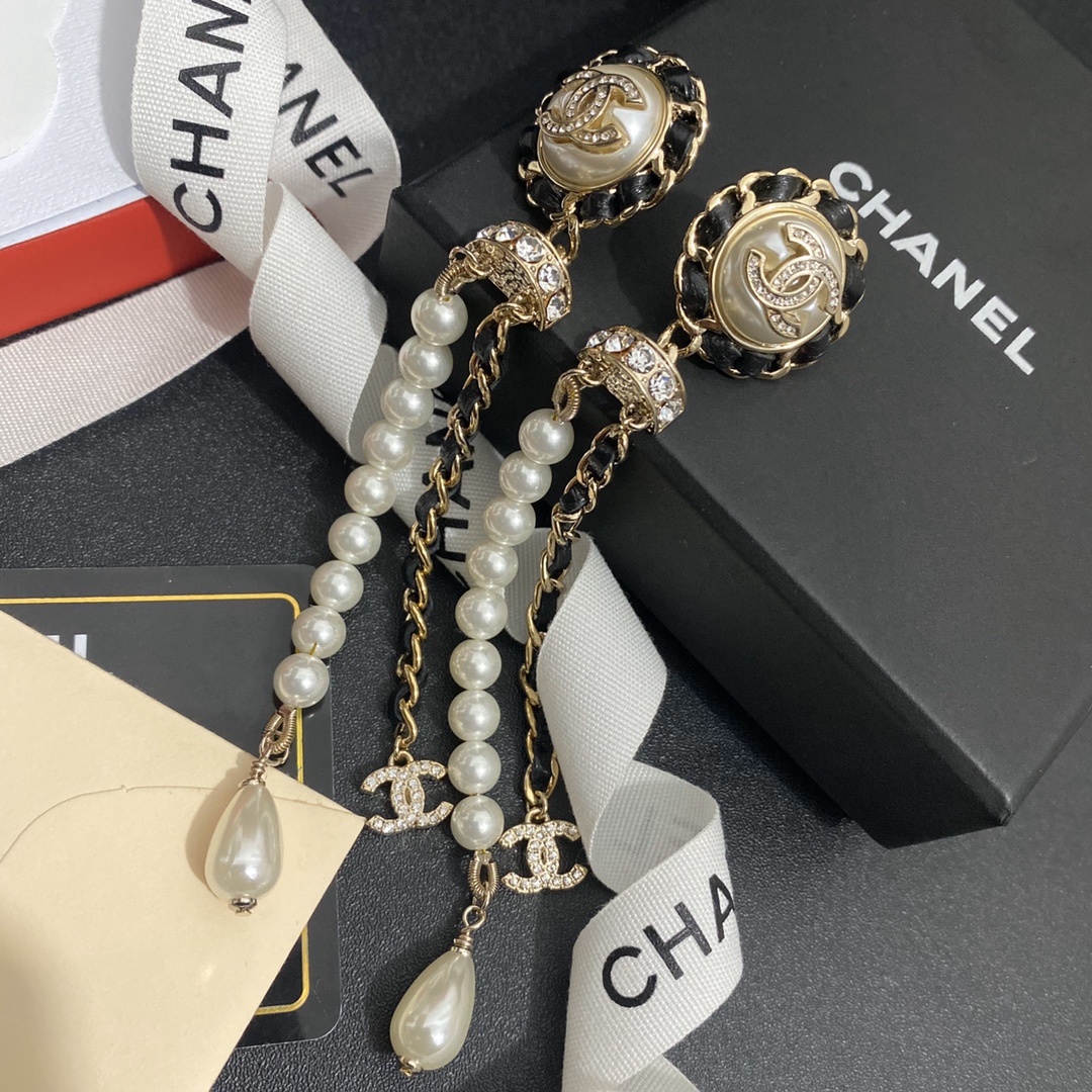 A758 Chanel earrings 108902