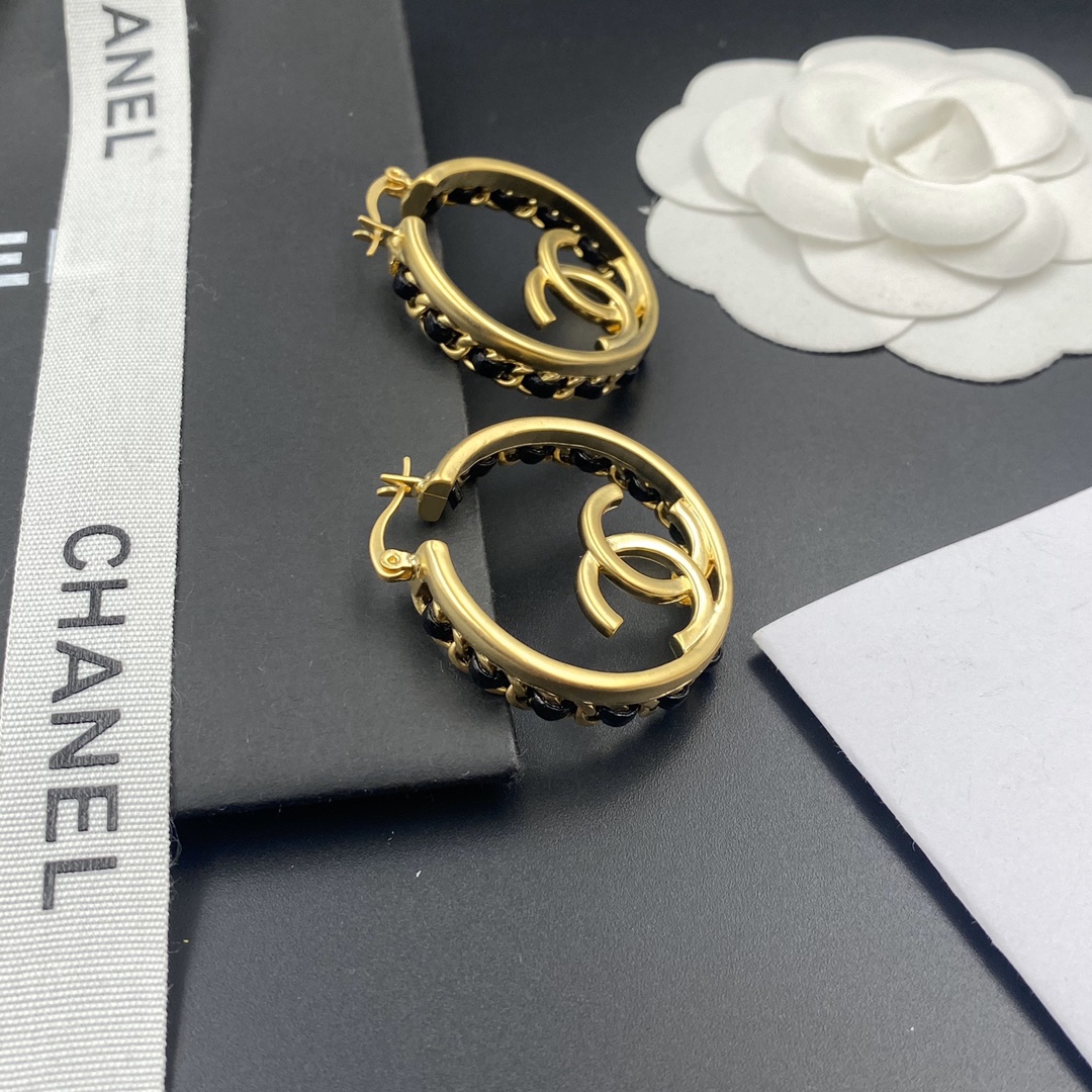 A435  Chanel earrings 108896