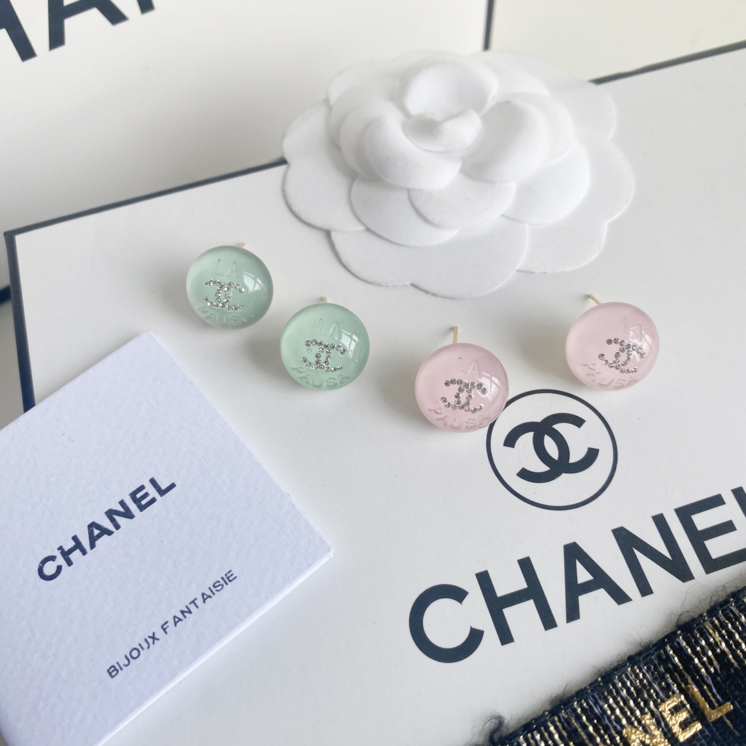 A043/A044 Chanel earrings 108874