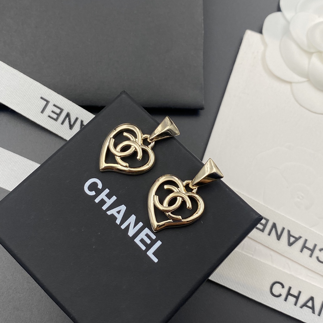 A192 Chanel earrings 109084