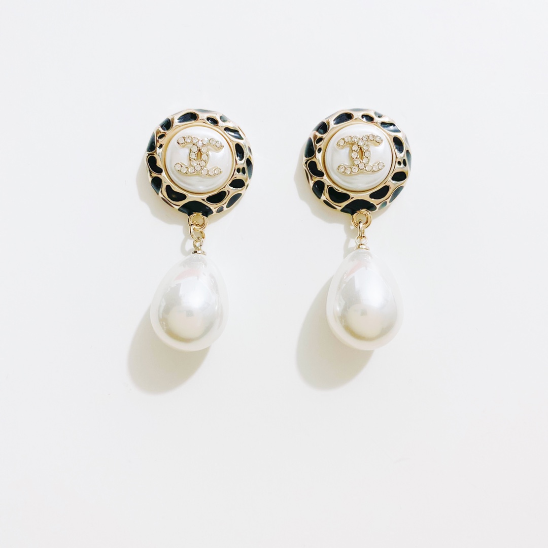 A023 Chanel earrings 109081