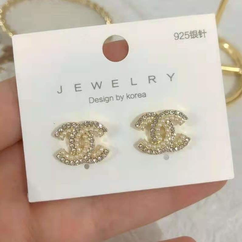 Chanel earrings 109000