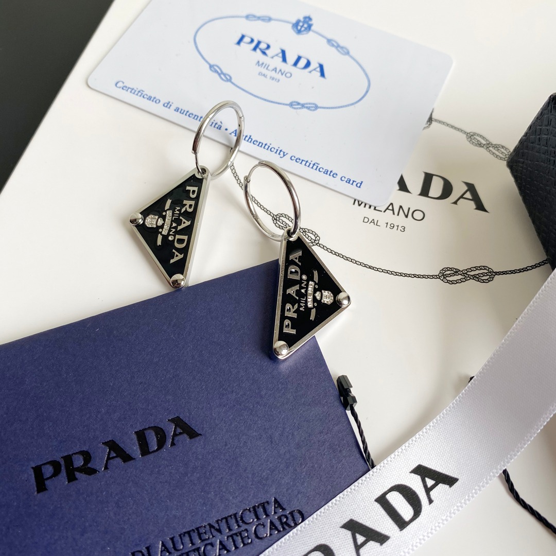 A381 PRADA earrings 107945