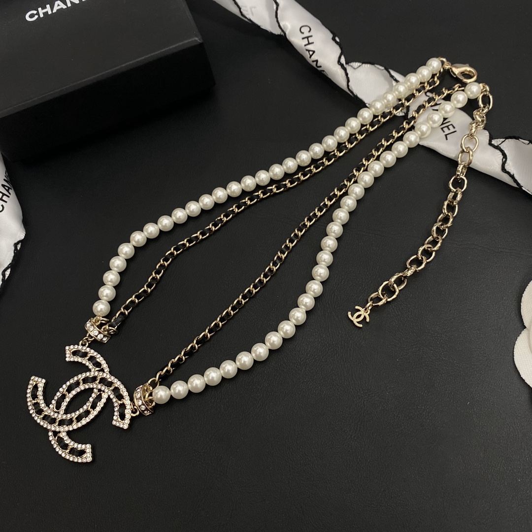 B289 Chanel necklace 109040