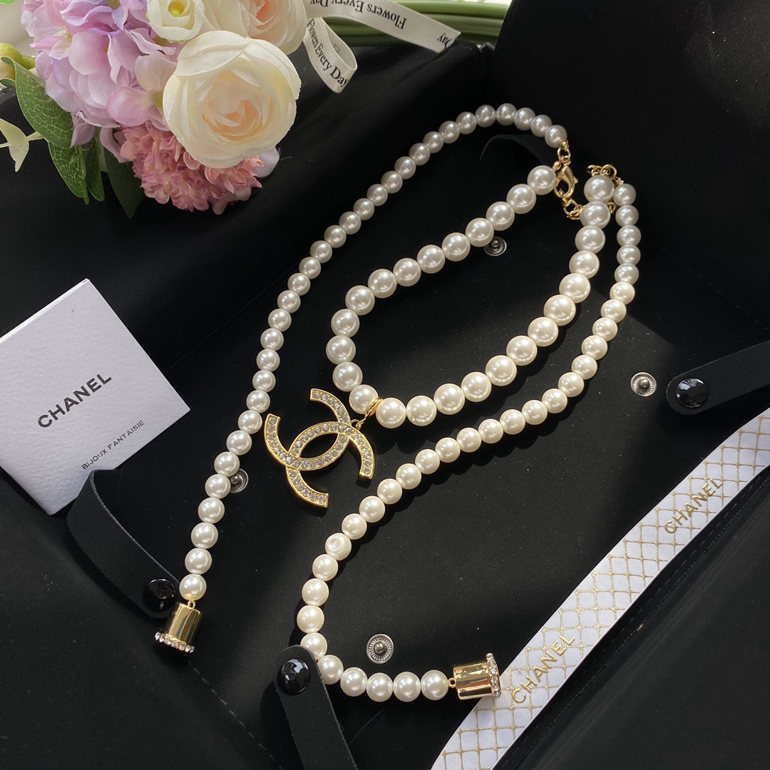 B231 Chanel necklace earphone 109024