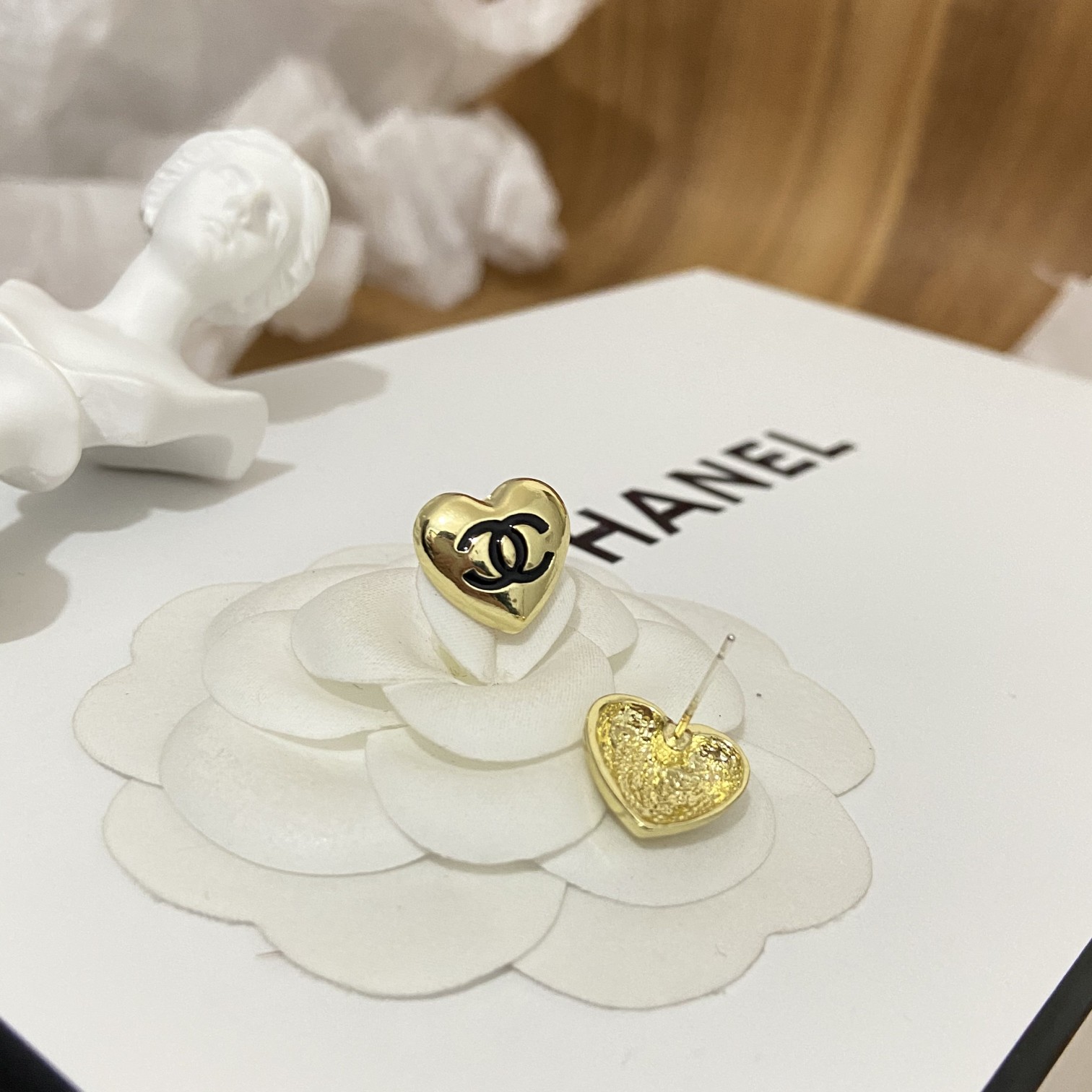 Chanel earrings 109172