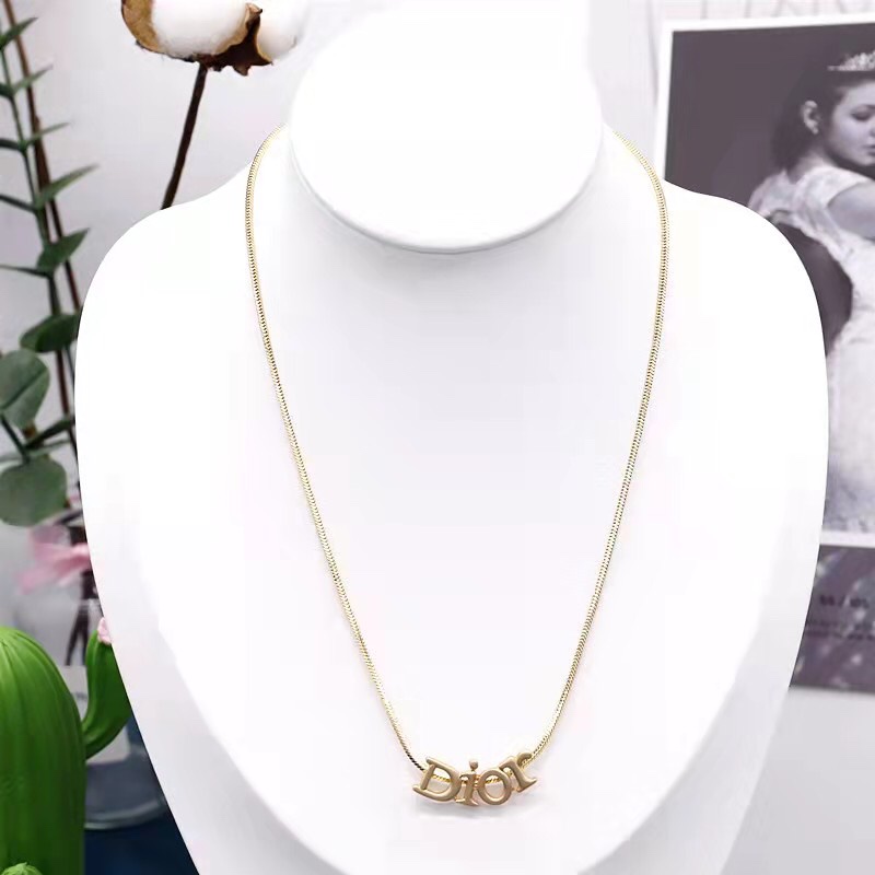 Dior necklace 109153