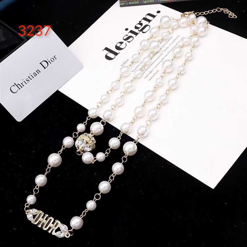 Dior necklace 109147