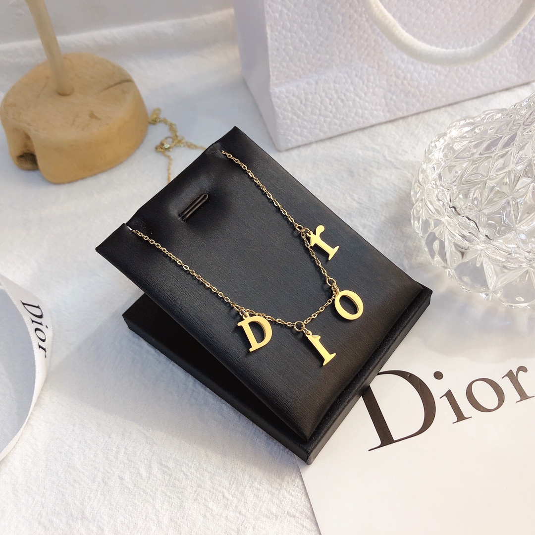 X236  Dior necklace 109254