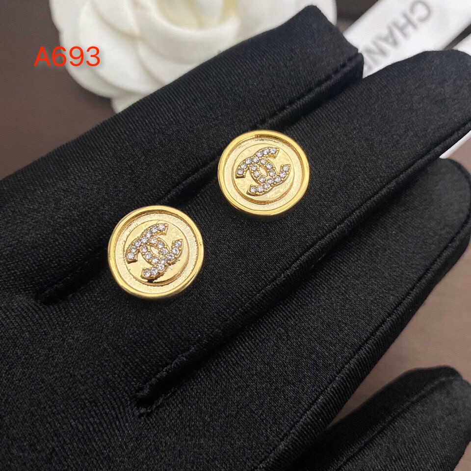 Chanel earrings 109242