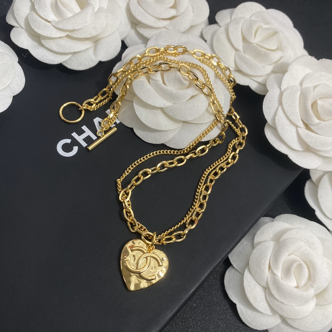 B042 Chanel necklace 109346