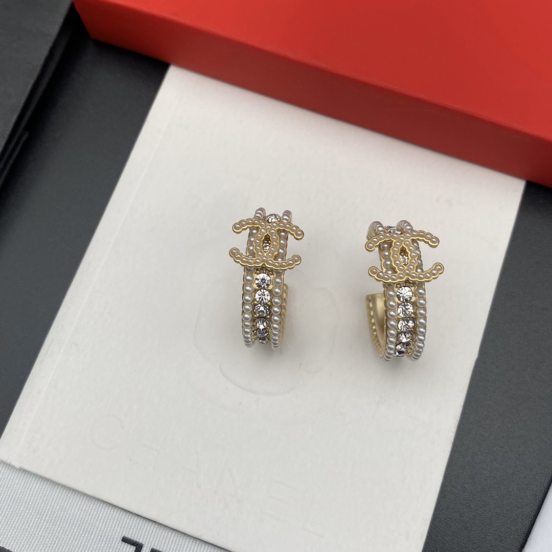 A862 Chanel earrings 109369