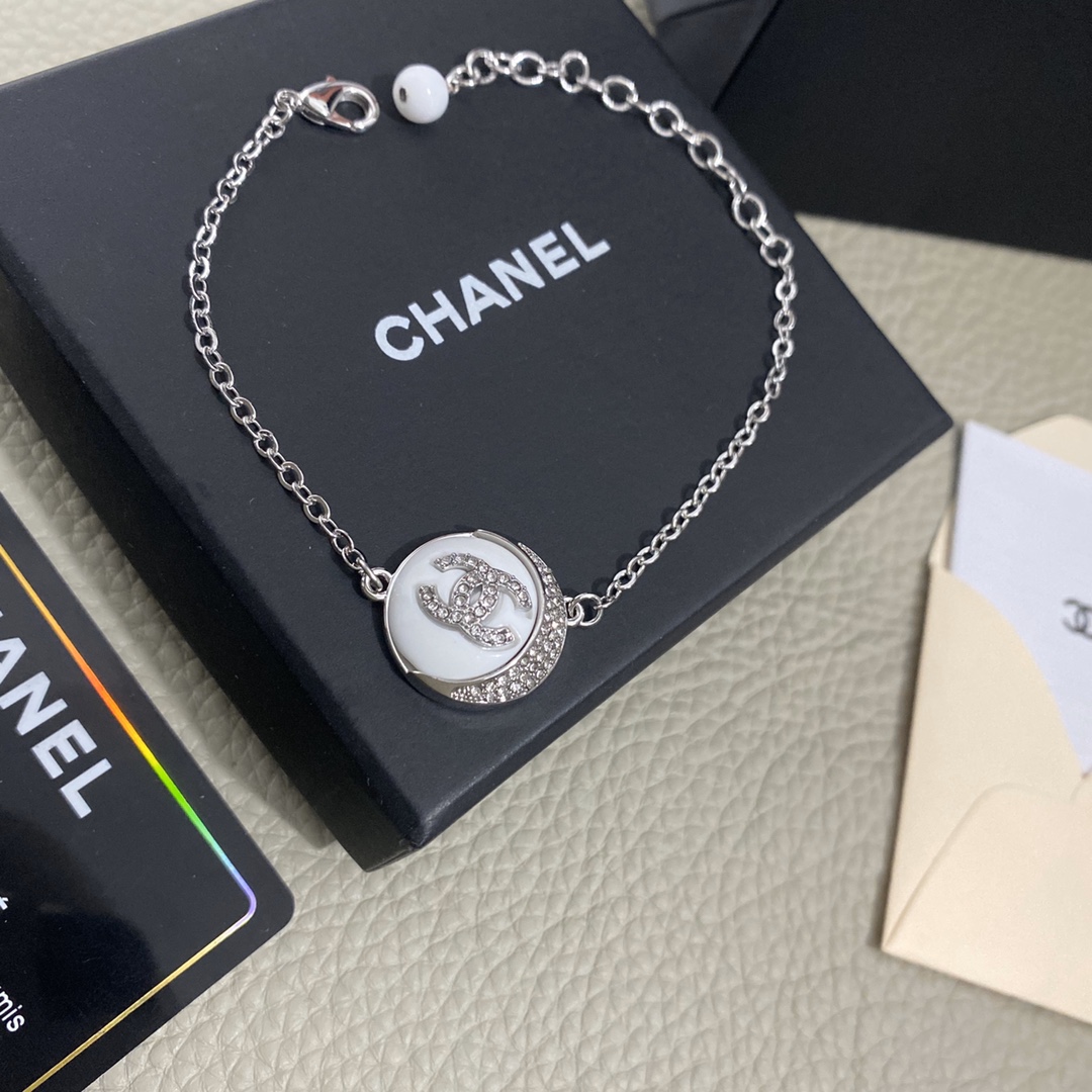 B010 Chanel bracelet 109333