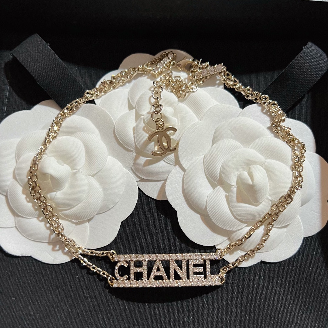 B145  Chanel choker necklace 109469