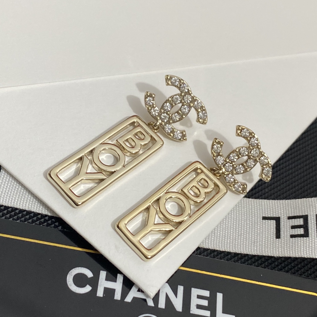 A989 Chanel BOY earrings stud 109439