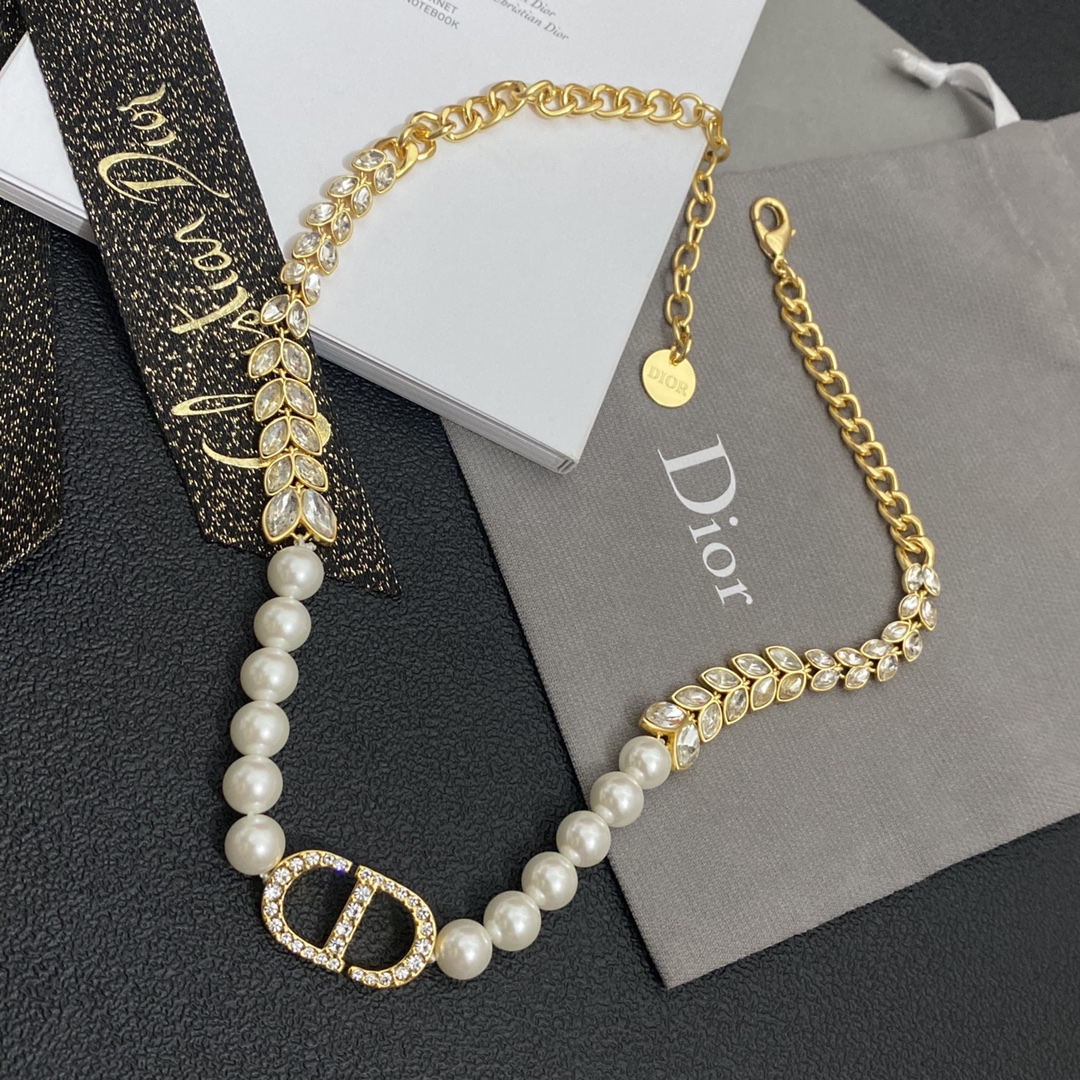 B052 Dior choker pearls necklace109560