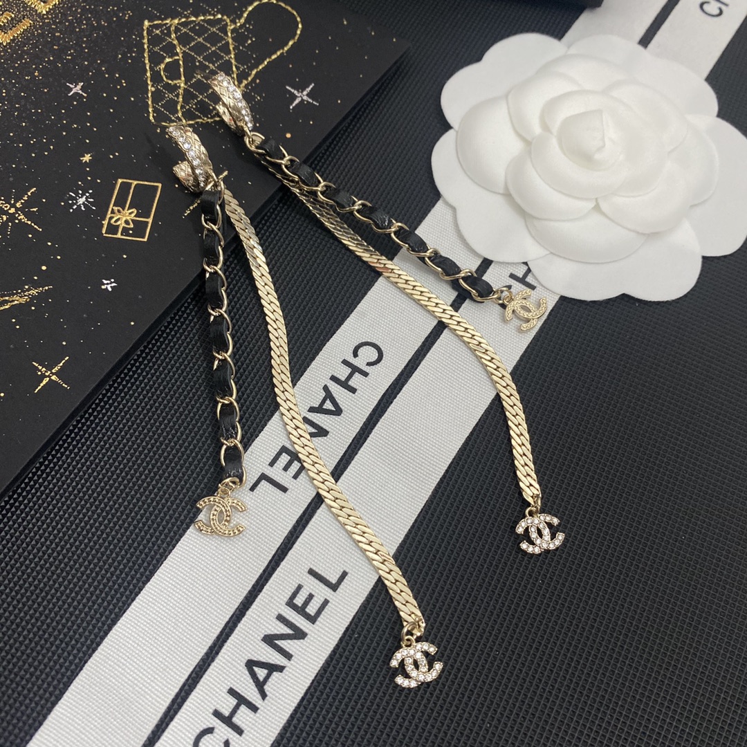 A298  Chanel earrings 109555