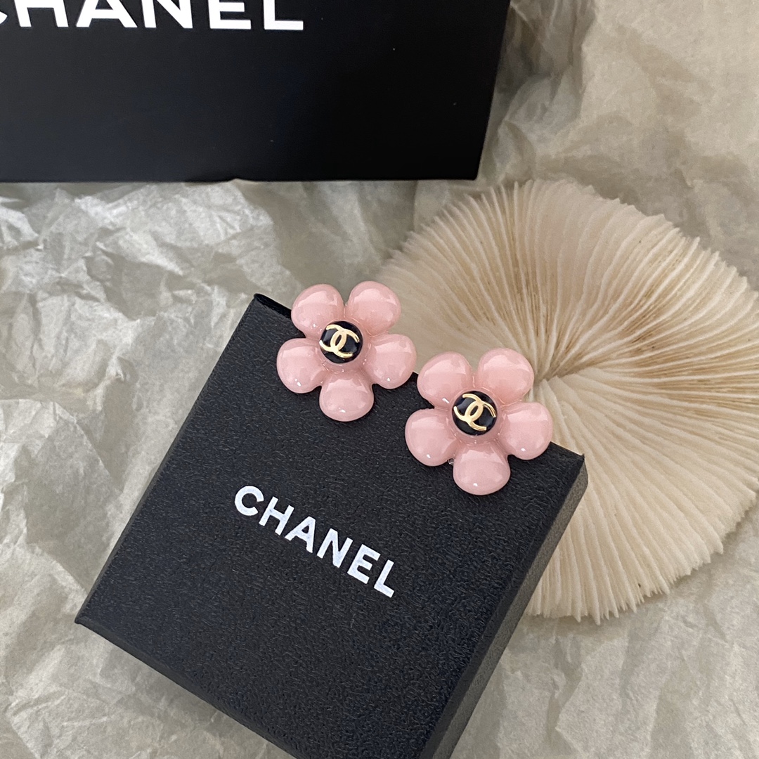 A654 Chanel earrings 109554