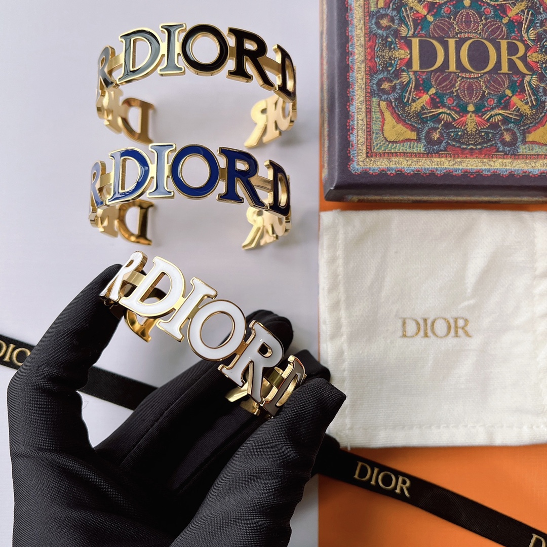 S330 Dior bracelet 109537