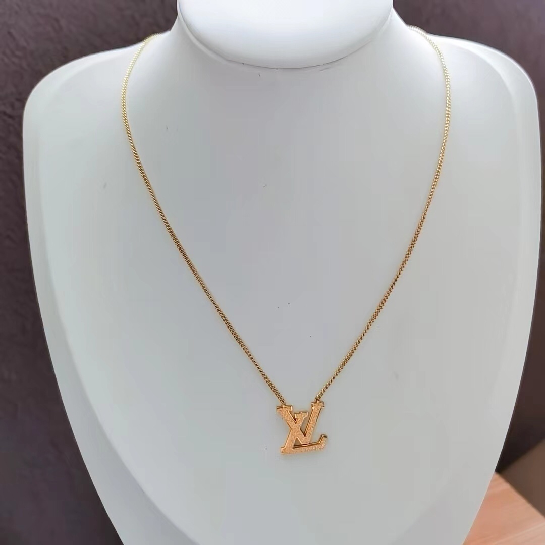 LV necklace 109511