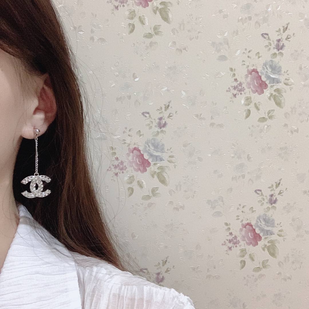 A430  Chanel earrings