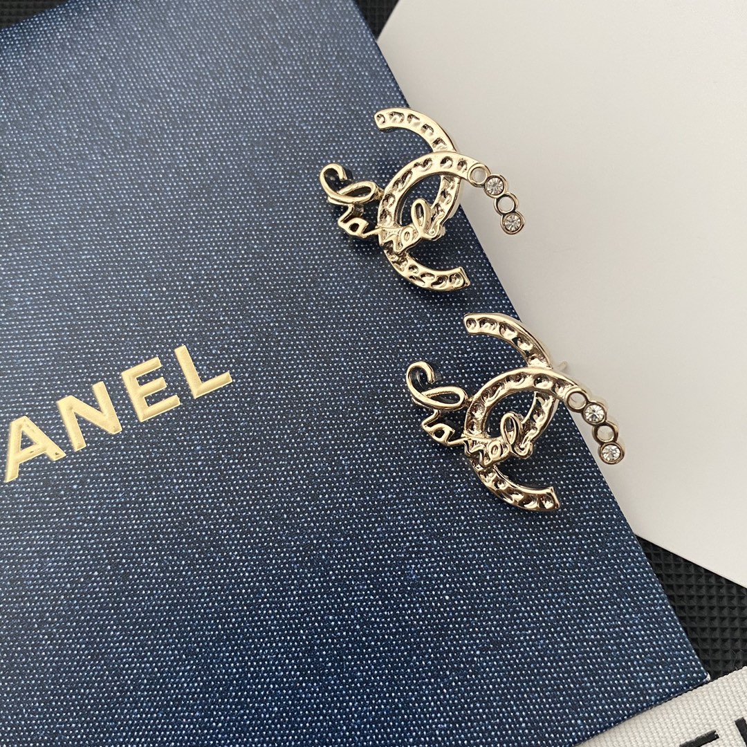 A978 Chanel earrings 109681