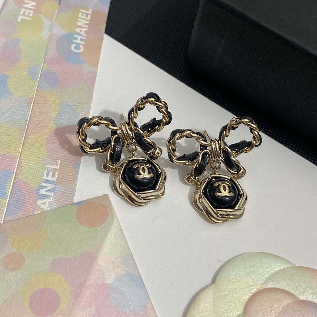 A049 Chanel earrings 109654
