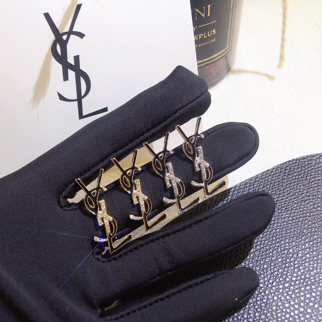 A507  YSL earrings 104934