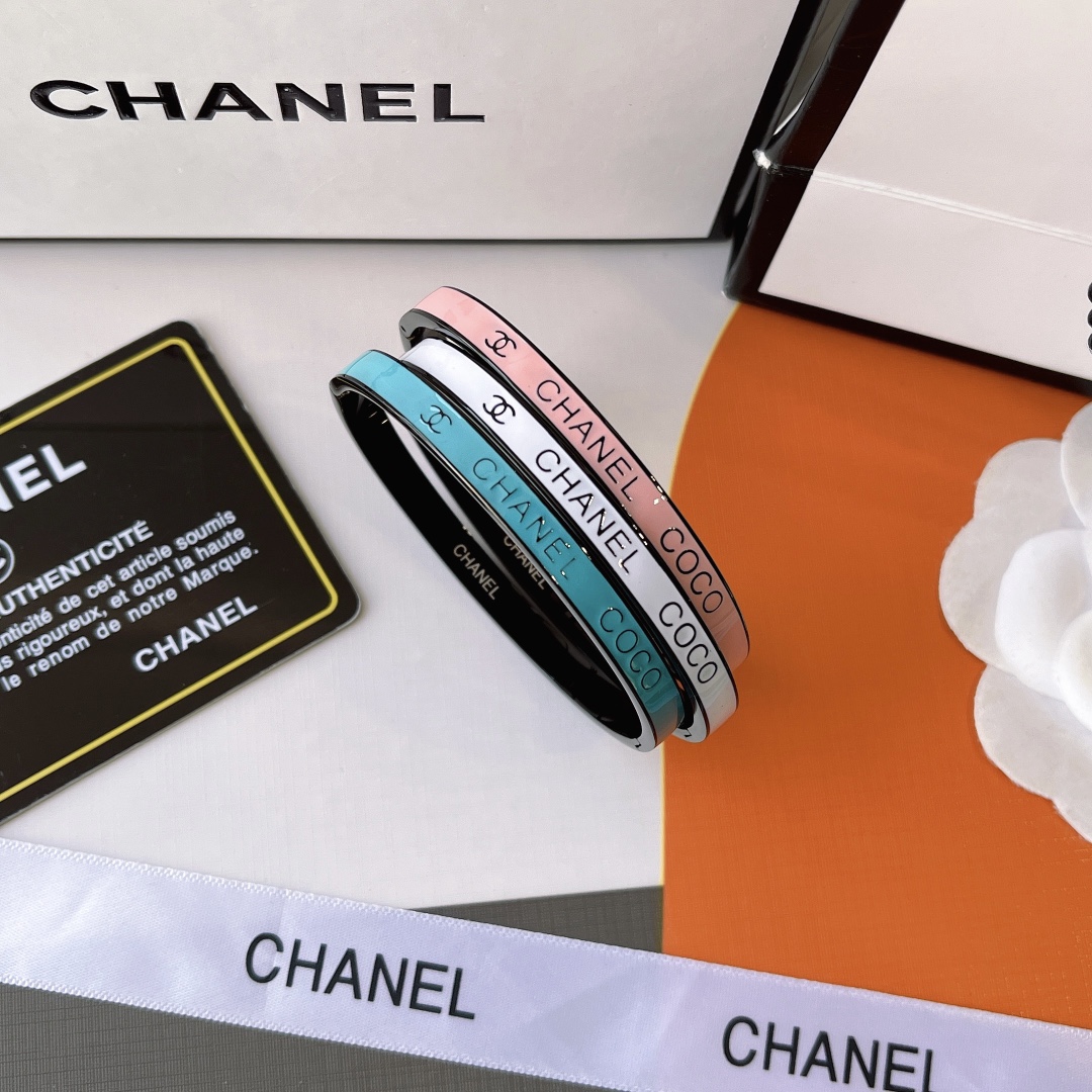 S338  Chanel bracelet 109729