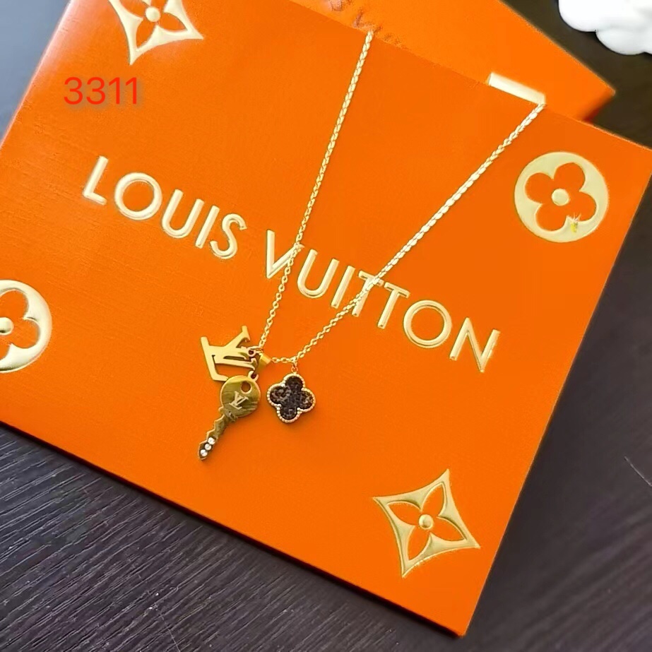 LV necklace 109697