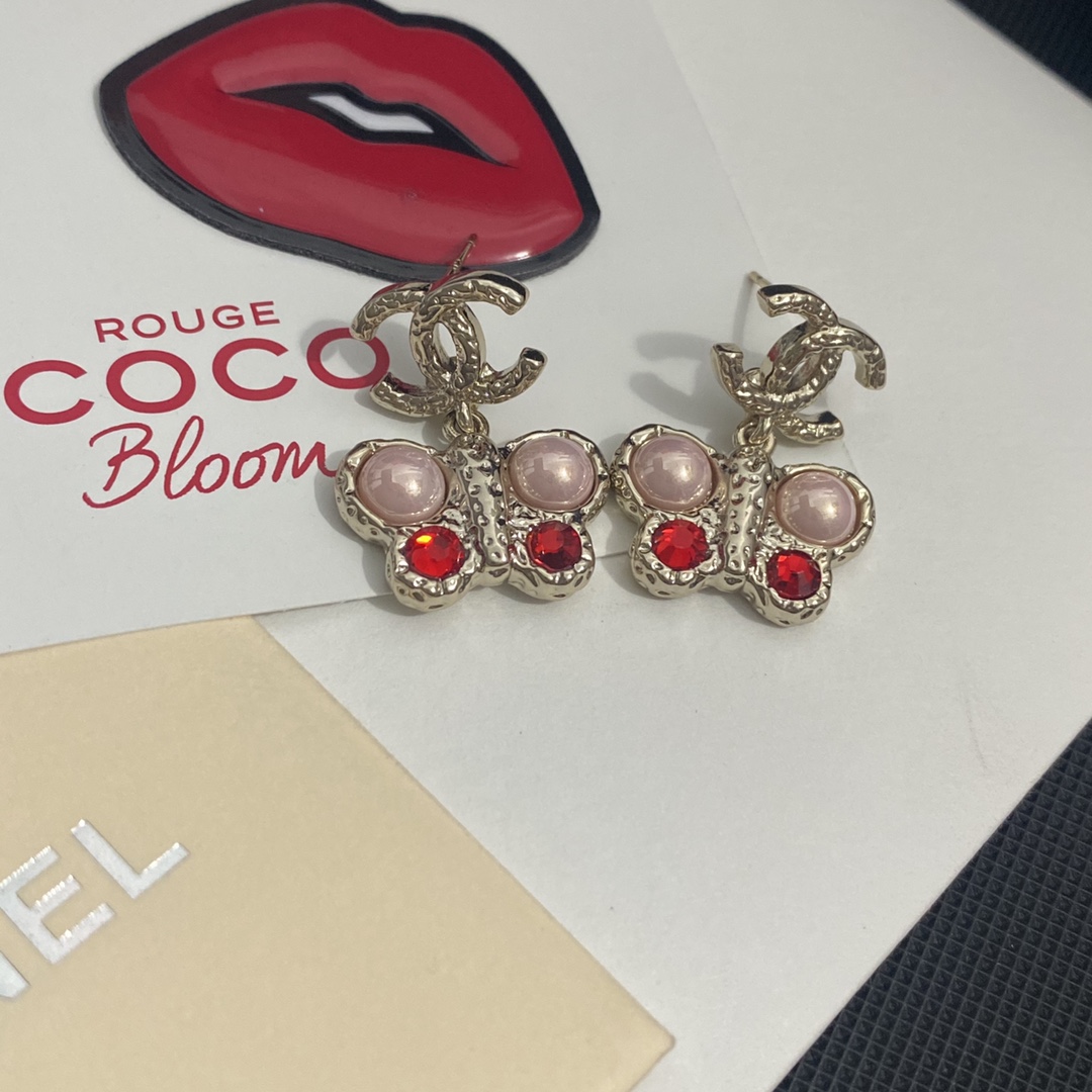 A1030 Chanel earrings 109785