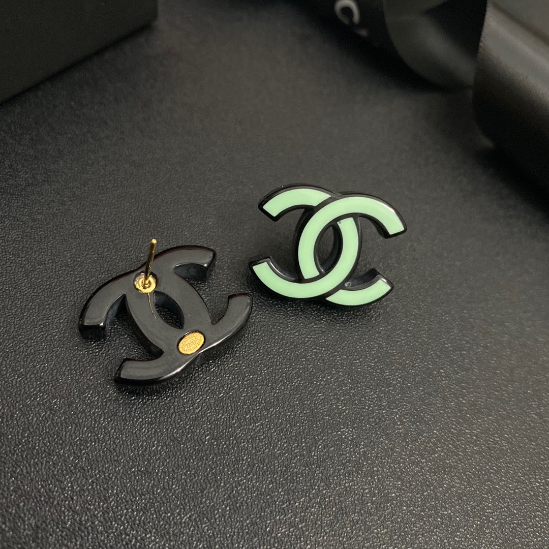 A1027  Chanel earrings 109784