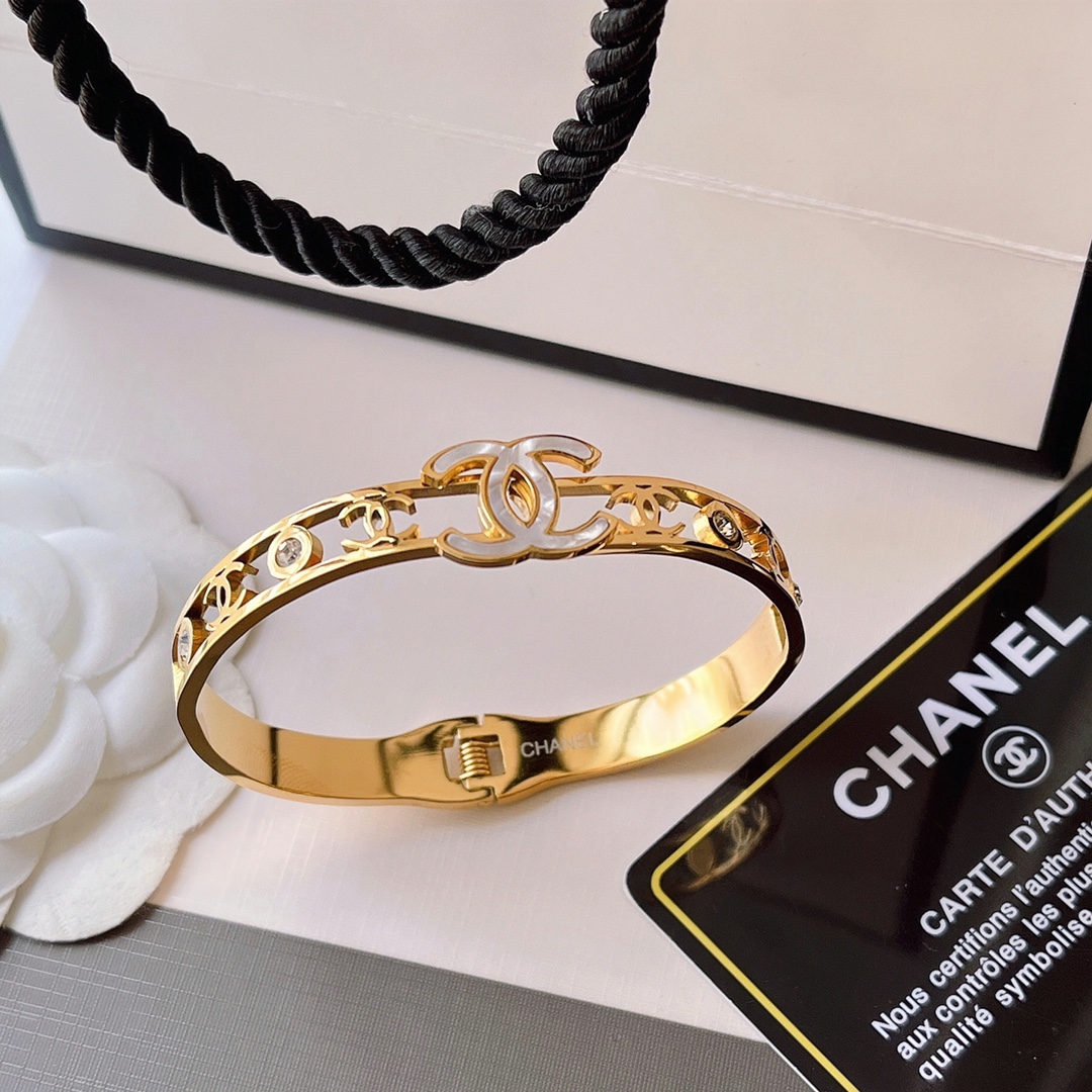 S081 Chanel bracelet 109747