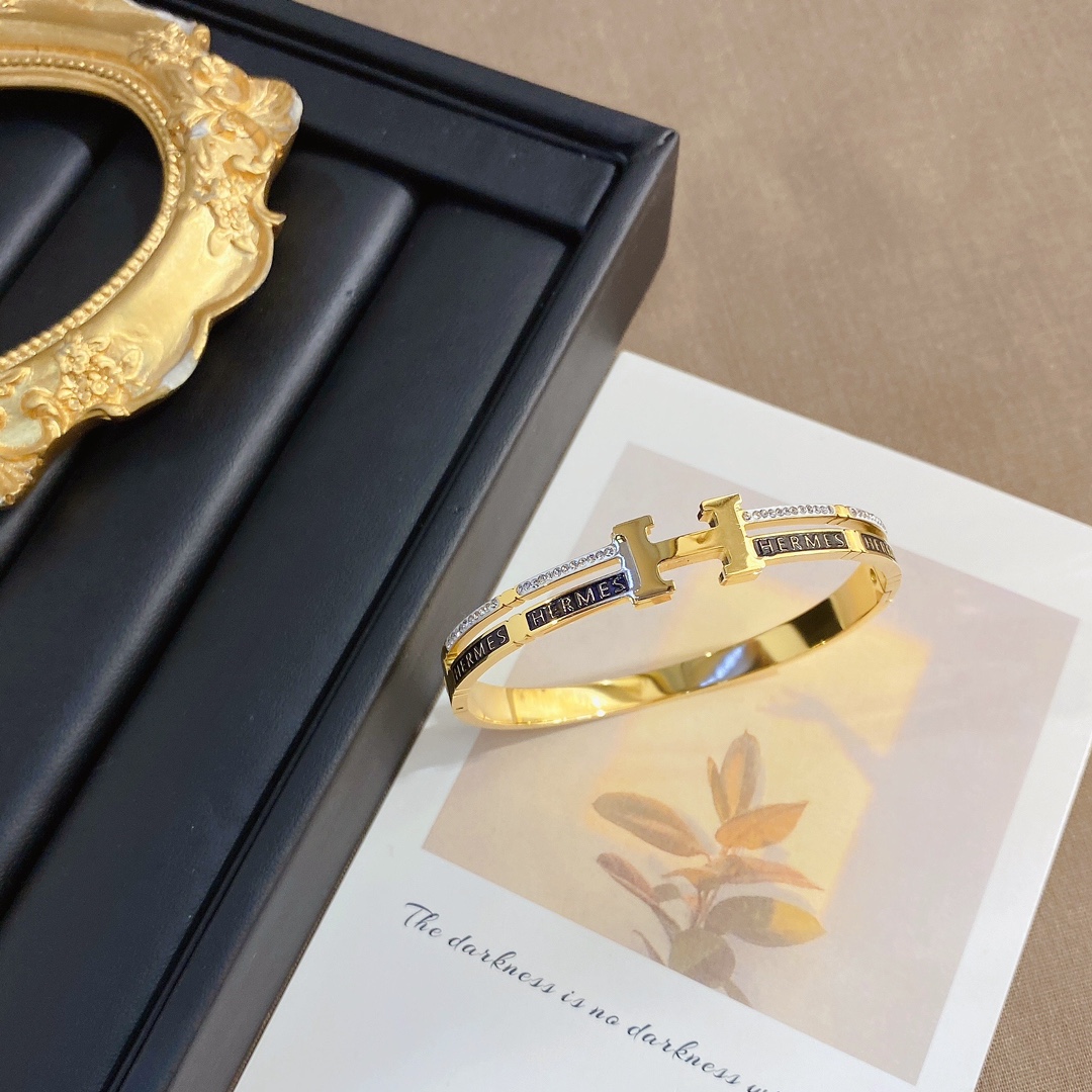 S257 Hermes bracelet 109816