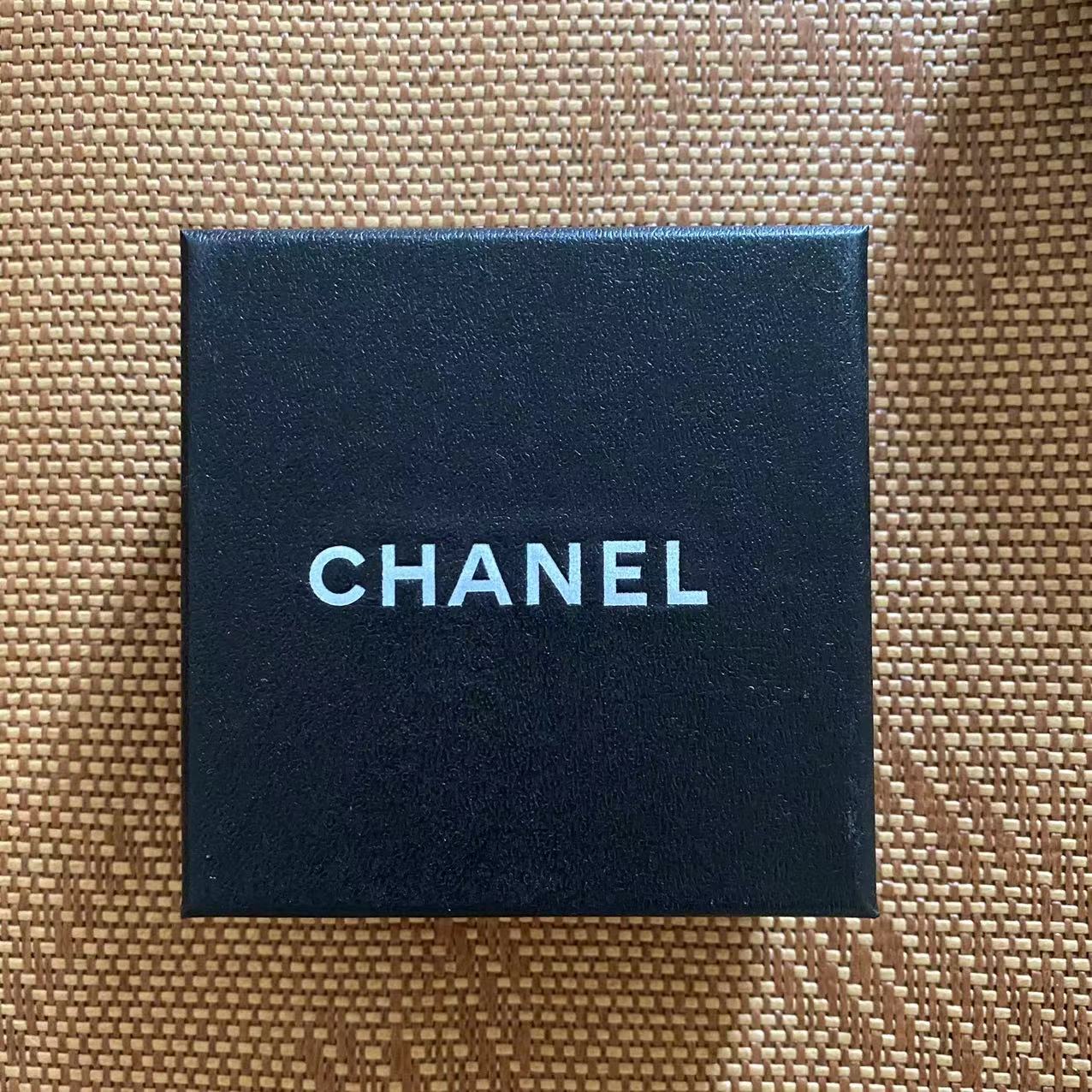 Chanel jewelry box 1pcs