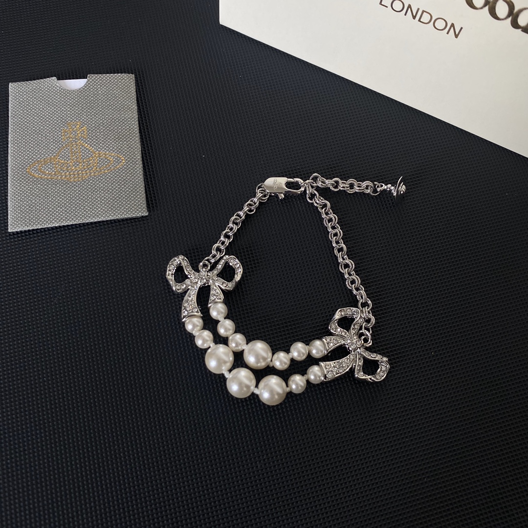 B476 Vivienne Westwood pearls bracelet 109998