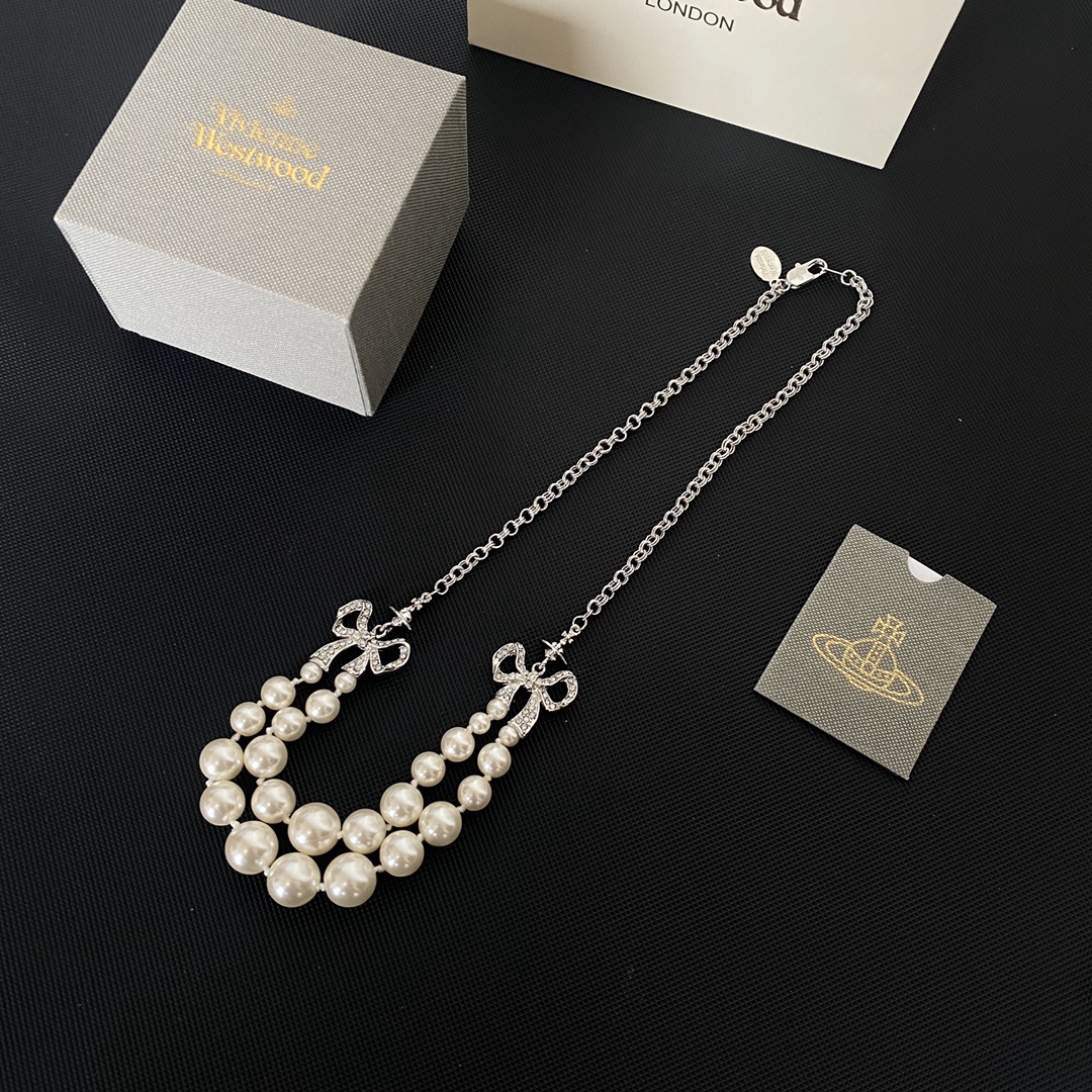 B477 Vivienne Westwood necklace 109999