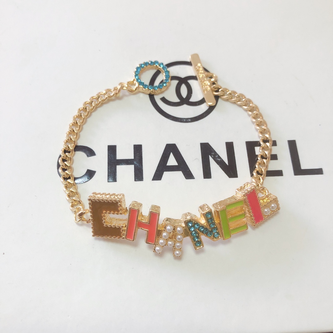 Chanel bracelet 109915