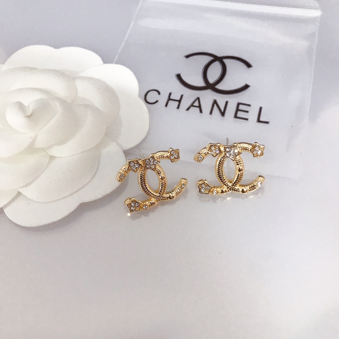 Chanel earrings 109947