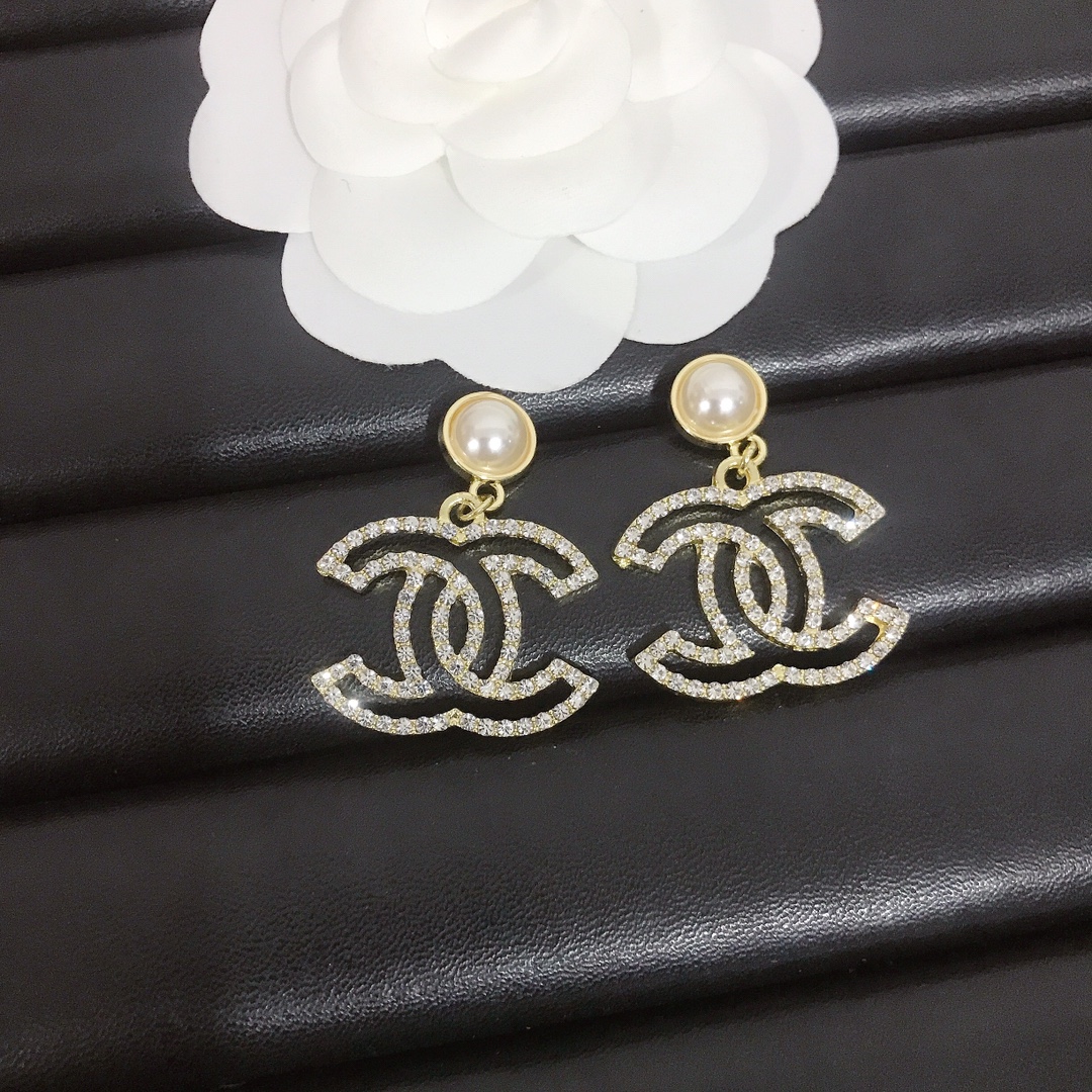 Chanel earrings 109952