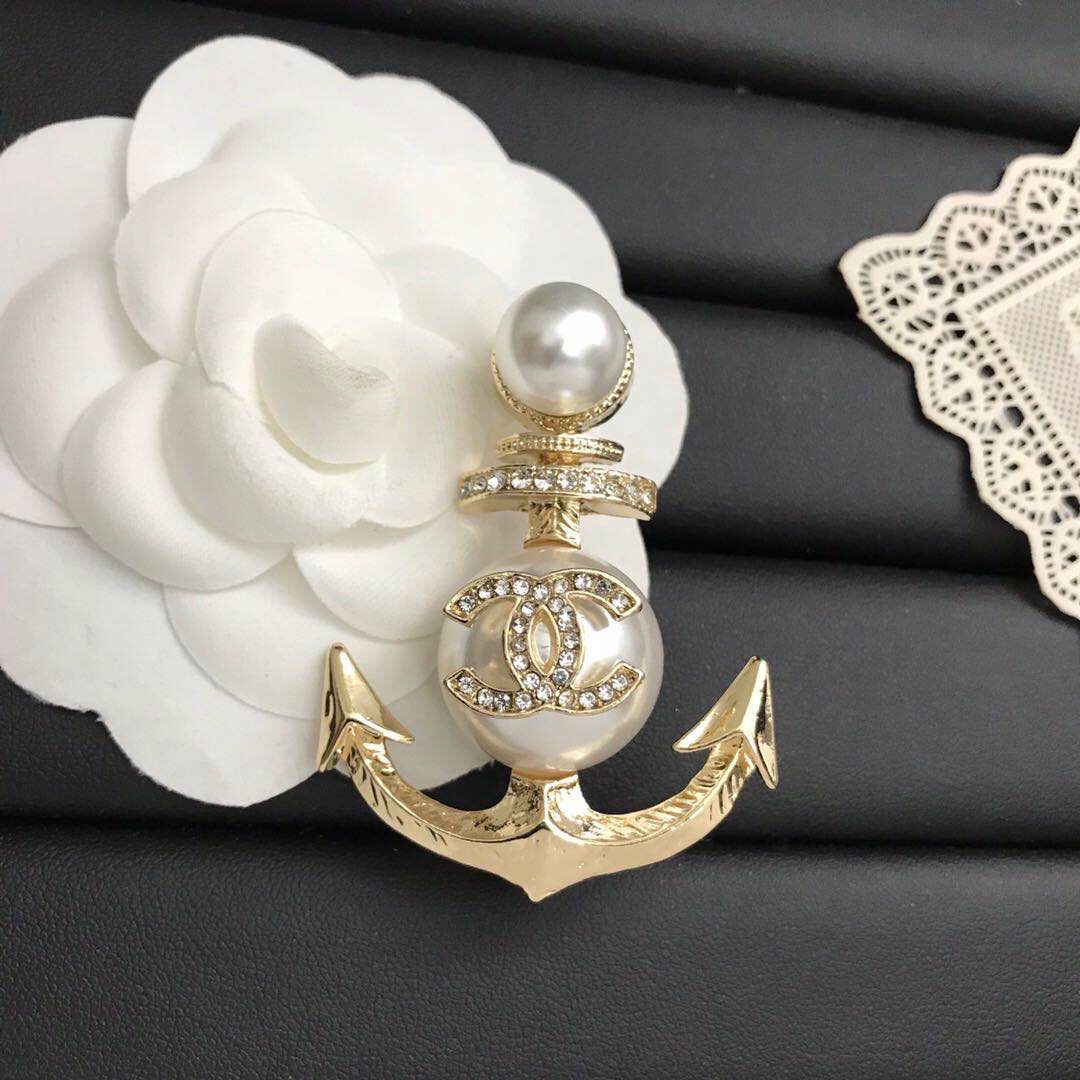 Chanel anchor brooch 109971