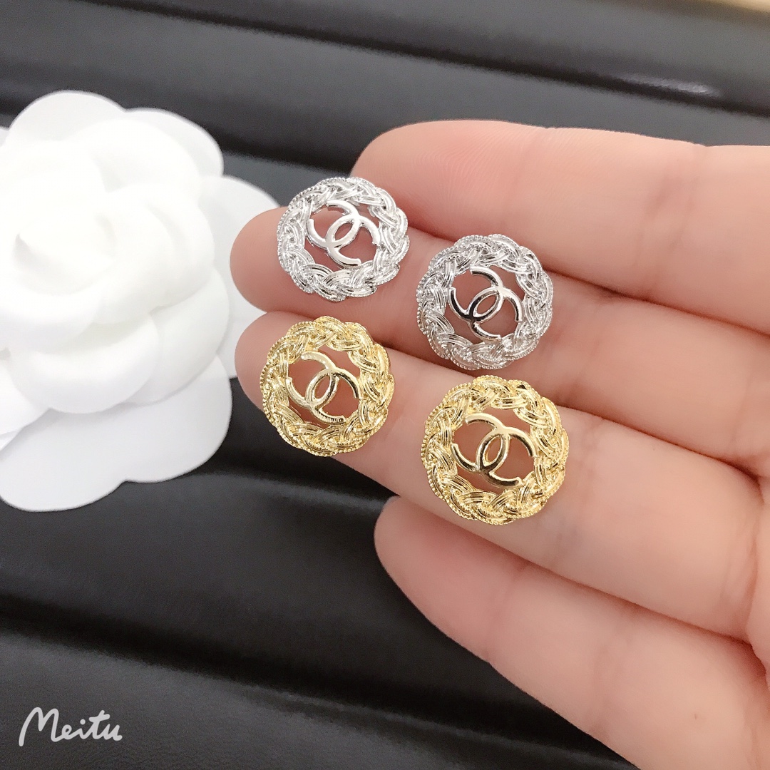 Chanel earrings 109972