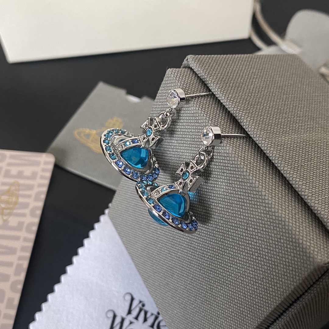 A389 Vivienne Westwood earrings 109978