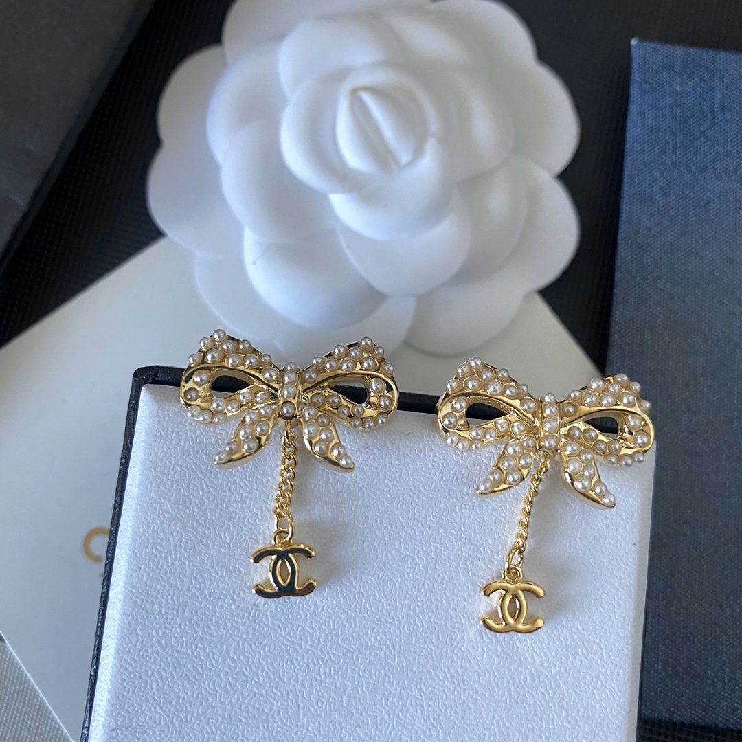 A358 Chanel earrings 109982